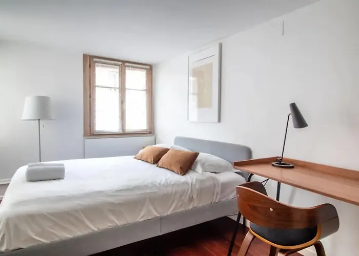 Au Coeur Du Centre Historique De Appartamento